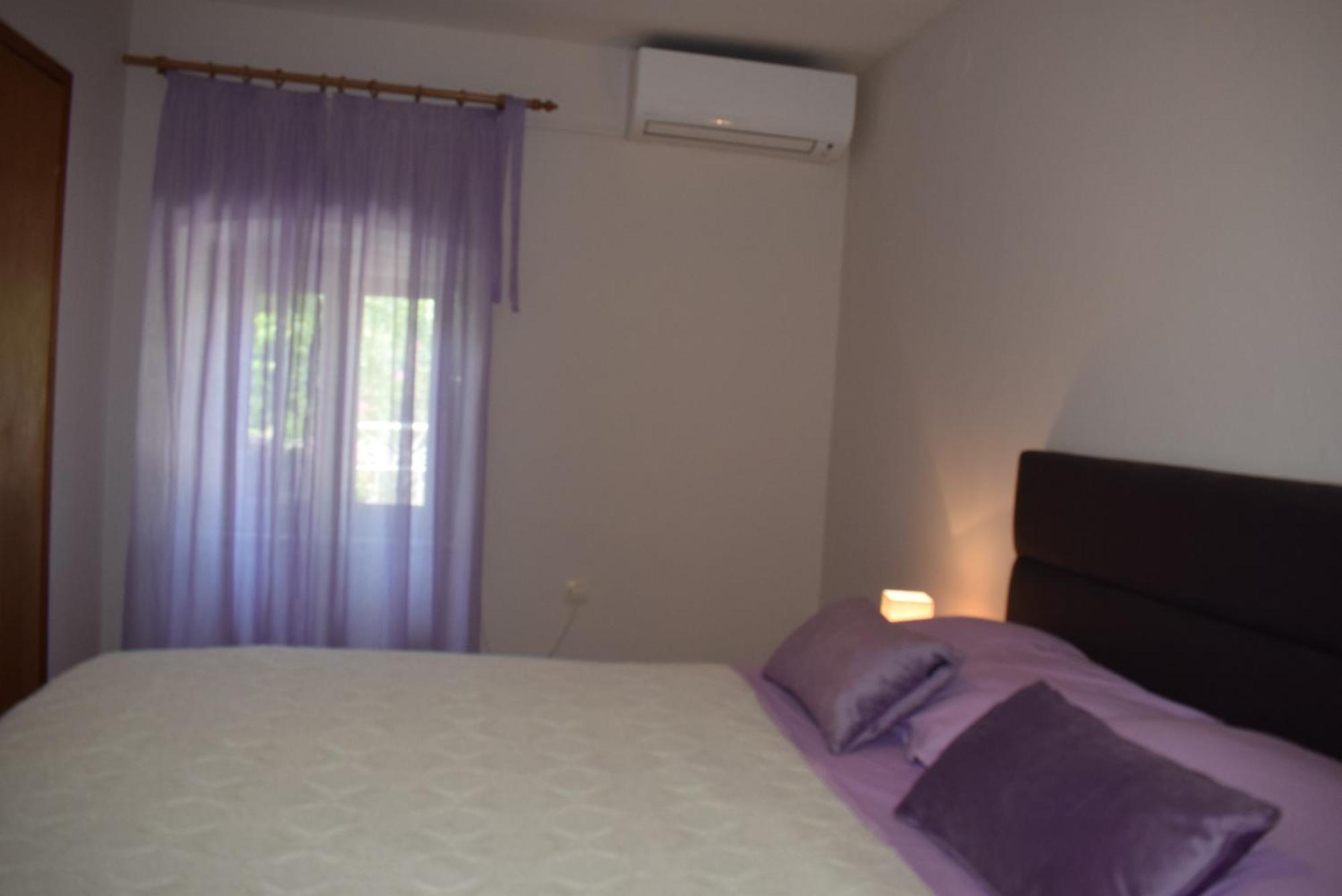 Sabina I Grapes Apartment *